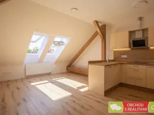 Pronájem bytu 2+kk, Heřmanův Městec, Masarykovo náměstí, 66 m2