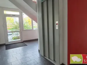 Prodej bytu 2+kk, Praha - Lhotka, Novodvorská, 41 m2