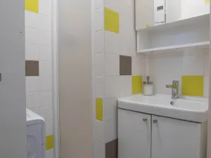 Prodej bytu 2+kk, Praha - Holešovice, U Uranie, 40 m2