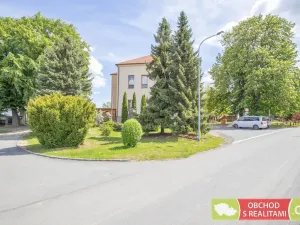 Prodej pozemku, Stolany, 1366 m2