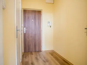 Pronájem bytu 1+kk, Praha - Záběhlice, Jahodová, 25 m2