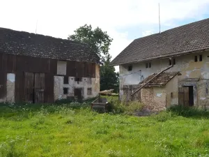 Prodej zemědělské usedlosti, Sezemice, 200 m2