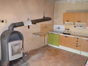 Prodej zemědělské usedlosti, Sezemice, 200 m2
