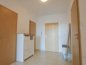 Pronájem bytu 2+kk, Praha - Háje, Steinerova, 60 m2