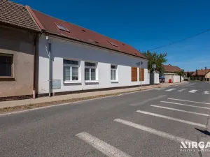 Prodej rodinného domu, Zlonín, Hlavní, 247 m2