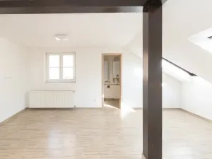 Pronájem bytu 2+kk, Praha, Pod hliništěm, 53 m2
