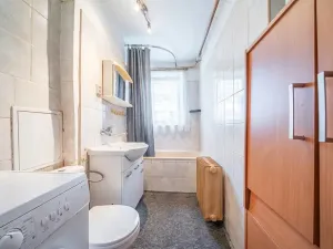 Prodej bytu 3+1, Tmaň, Sídliště, 55 m2