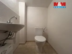 Pronájem obchodního prostoru, Úštěk - Úštěk-Vnitřní Město, Mírové náměstí, 34 m2