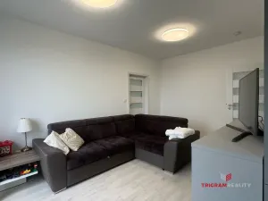 Pronájem bytu 2+kk, Praha - Veleslavín, Na okraji, 45 m2