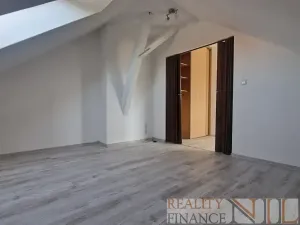 Pronájem bytu 2+kk, Tlučná, V Rybníčkách, 52 m2