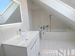 Pronájem bytu 2+kk, Tlučná, V Rybníčkách, 52 m2