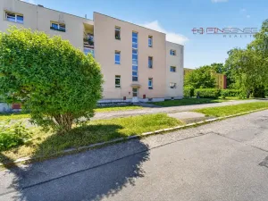 Pronájem bytu 3+1, Kladno, Kordačova, 79 m2