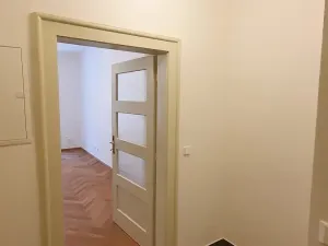 Pronájem bytu 1+kk, Praha - Vinohrady, Slezská, 26 m2