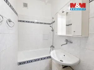 Prodej bytu 1+1, Praha - Vinohrady, Hollarovo náměstí, 43 m2