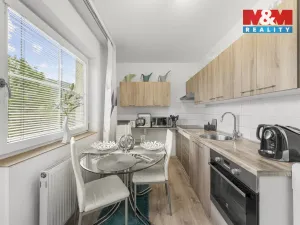 Prodej bytu 2+1, Chlumec, Stradovská, 51 m2