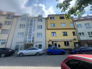 Pronájem bytu 2+kk, Praha - Suchdol, Brandejsovo náměstí, 59 m2