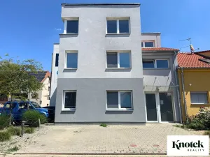 Pronájem bytu 2+1, Brno, Kobylnická, 32 m2