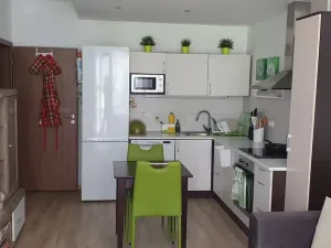 Pronájem bytu 2+kk, Praha - Střížkov, Makedonská, 53 m2