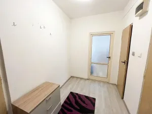 Prodej bytu 2+1, Kadaň, Chomutovská, 53 m2