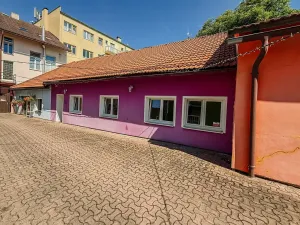 Pronájem obchodního prostoru, Říčany, Masarykovo nám., 39 m2