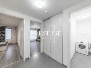 Pronájem bytu 2+kk, Praha - Karlín, Nekvasilova, 67 m2