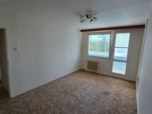 Prodej bytu 2+kk, Praha - Kobylisy, Třebenická, 39 m2