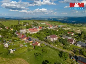 Prodej bytu 3+1, Měděnec, Náměstí, 70 m2