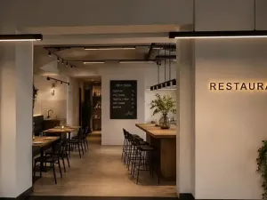 Pronájem obchodního prostoru, Praha - Nové Město, Sokolská, 272 m2