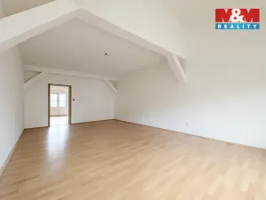 Pronájem bytu 2+1, Veselí nad Lužnicí - Veselí nad Lužnicí I, Budějovická, 90 m2