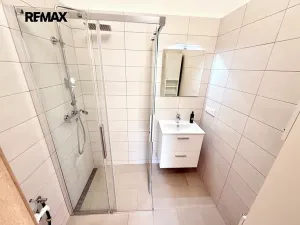 Pronájem bytu 2+kk, Praha - Vyšehrad, Neklanova, 57 m2