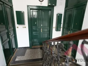 Pronájem bytu 2+kk, Praha - Karlín, Sokolovská, 49 m2