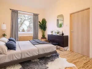 Pronájem bytu 2+kk, Železnice, Tyršova, 36 m2