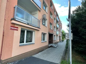 Prodej bytu 1+kk, Karlovy Vary, Fibichova, 20 m2