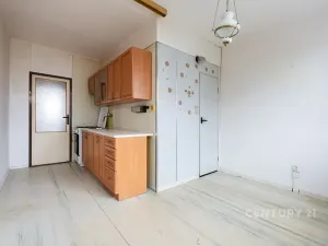 Prodej bytu 3+1, Chomutov, Jiráskova, 80 m2