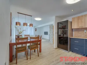 Prodej komerční nemovitosti, Chrášťany, Plzeňská, 207 m2
