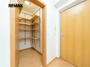 Prodej bytu 3+kk, Praha - Kyje, Sicherova, 79 m2