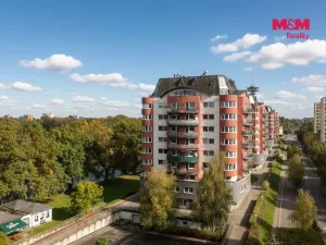 Pronájem bytu 2+kk, Pardubice - Zelené Předměstí, nábřeží Závodu míru, 58 m2