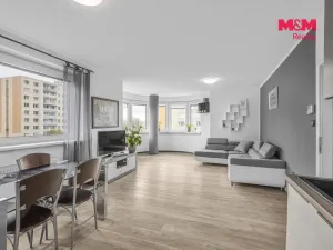 Pronájem bytu 2+kk, Pardubice - Zelené Předměstí, nábřeží Závodu míru, 58 m2