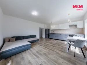 Pronájem bytu 3+kk, Karlovy Vary - Bohatice, Dubová, 67 m2