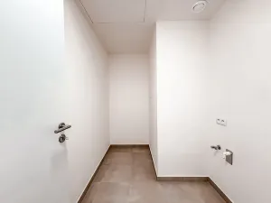 Pronájem bytu 2+kk, Praha - Hloubětín, Domalípova, 59 m2