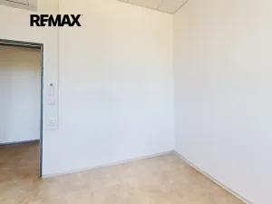 Pronájem kanceláře, Pardubice, Fáblovka, 444 m2