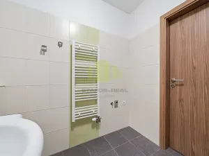 Prodej bytu 2+kk, Olomouc, Jeremiášova, 63 m2