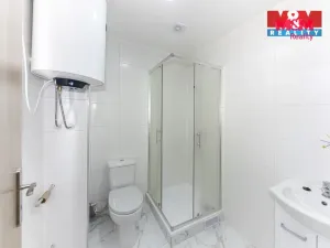 Pronájem bytu 2+kk, Velim, třída Krále Jiřího, 40 m2