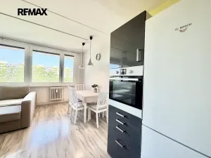 Prodej bytu 3+kk, Kladno, Francouzská, 55 m2