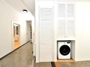 Pronájem bytu 3+kk, Praha - Kobylisy, Na Stírce, 82 m2