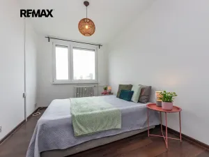 Prodej bytu 2+kk, Praha - Kobylisy, Třebenická, 41 m2
