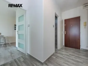 Prodej bytu 2+kk, Praha - Kobylisy, Třebenická, 41 m2