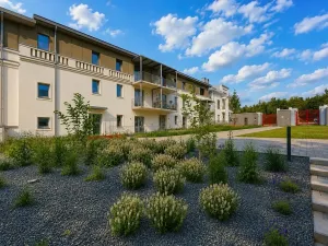 Pronájem bytu 2+kk, Praha - Hrdlořezy, Mezitraťová, 48 m2
