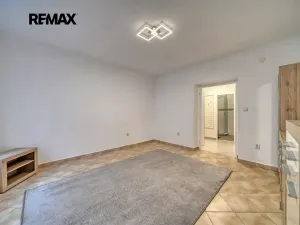 Pronájem bytu 2+1, Poděbrady, Na Hrázi, 47 m2