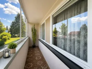 Pronájem bytu 3+1, Praha - Horní Počernice, Komárovská, 70 m2